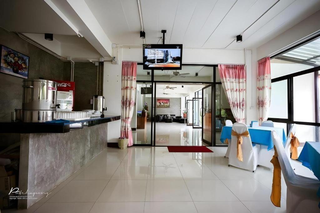 Pornsiri Hotel Sisaket Eksteriør billede