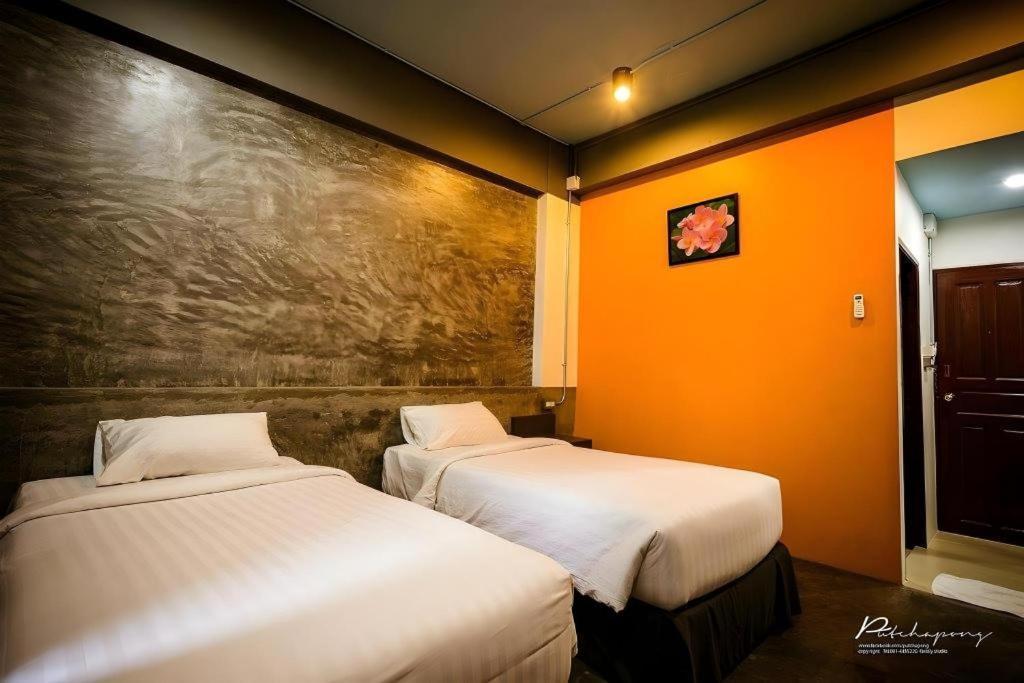 Pornsiri Hotel Sisaket Eksteriør billede